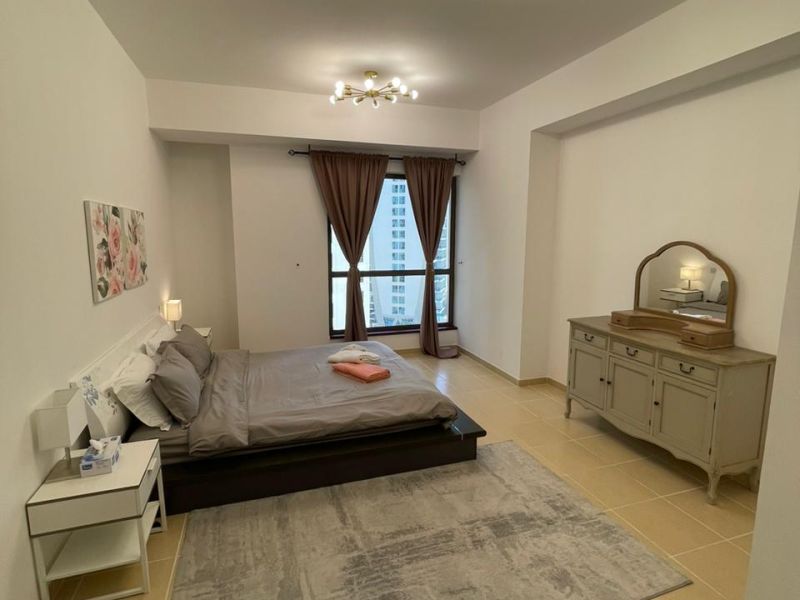 Big Furnished Room Available For Girls Or Couples In JBR AED 4000 Per Month